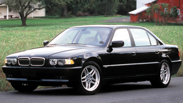 BMW E38
